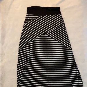 XL Vanity Maxi Skirt